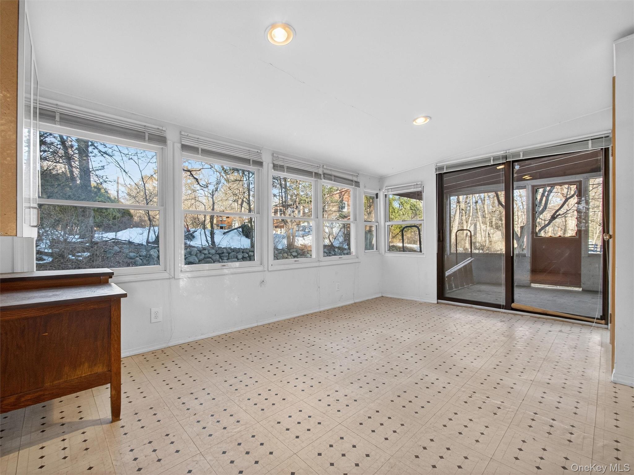 325 Haverstraw Road