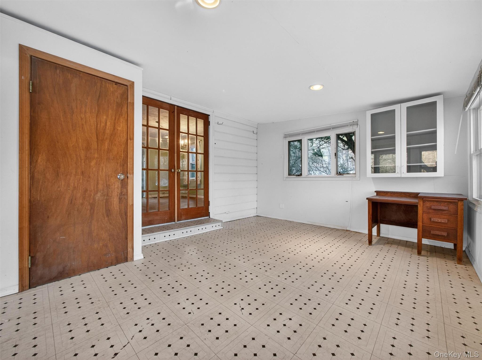 325 Haverstraw Road