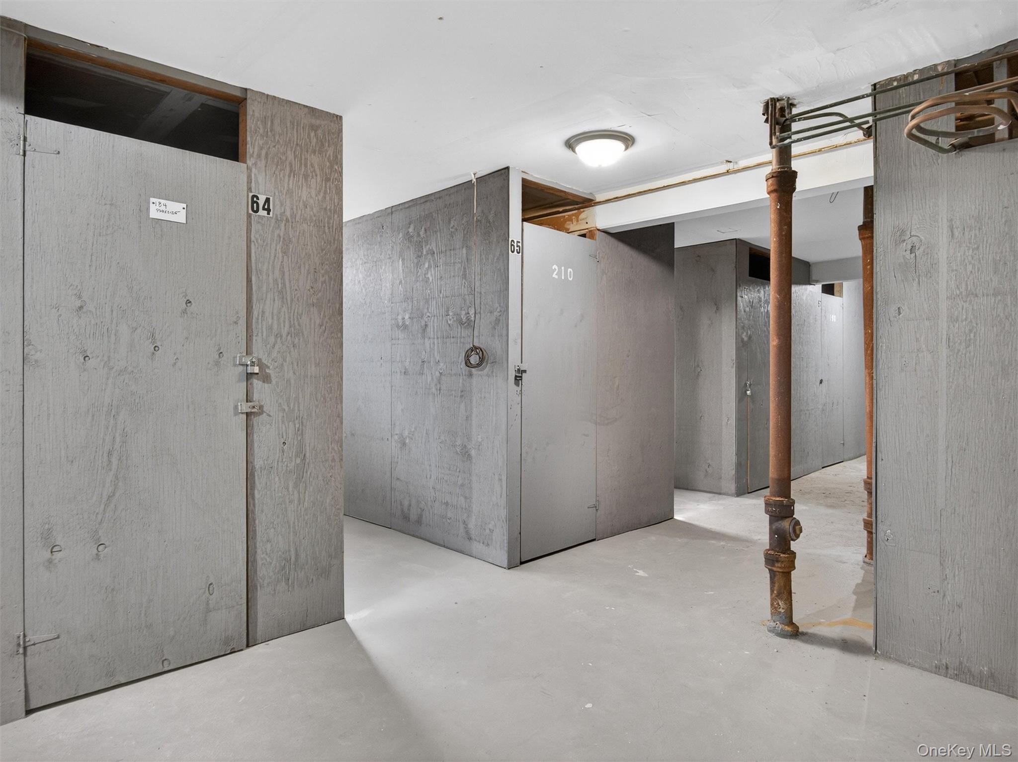 210 Parkside Drive Unit: 210