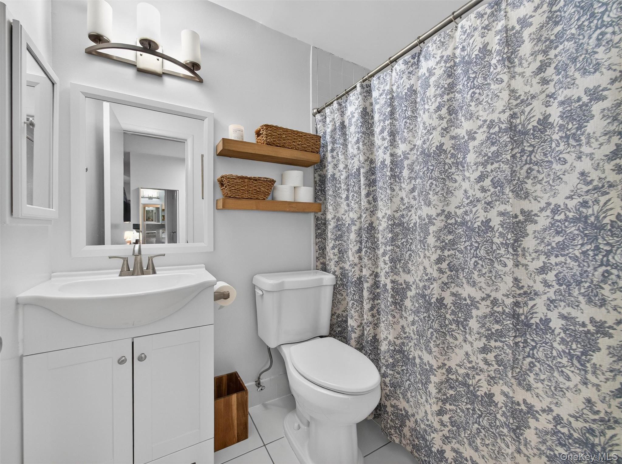 210 Parkside Drive Unit: 210