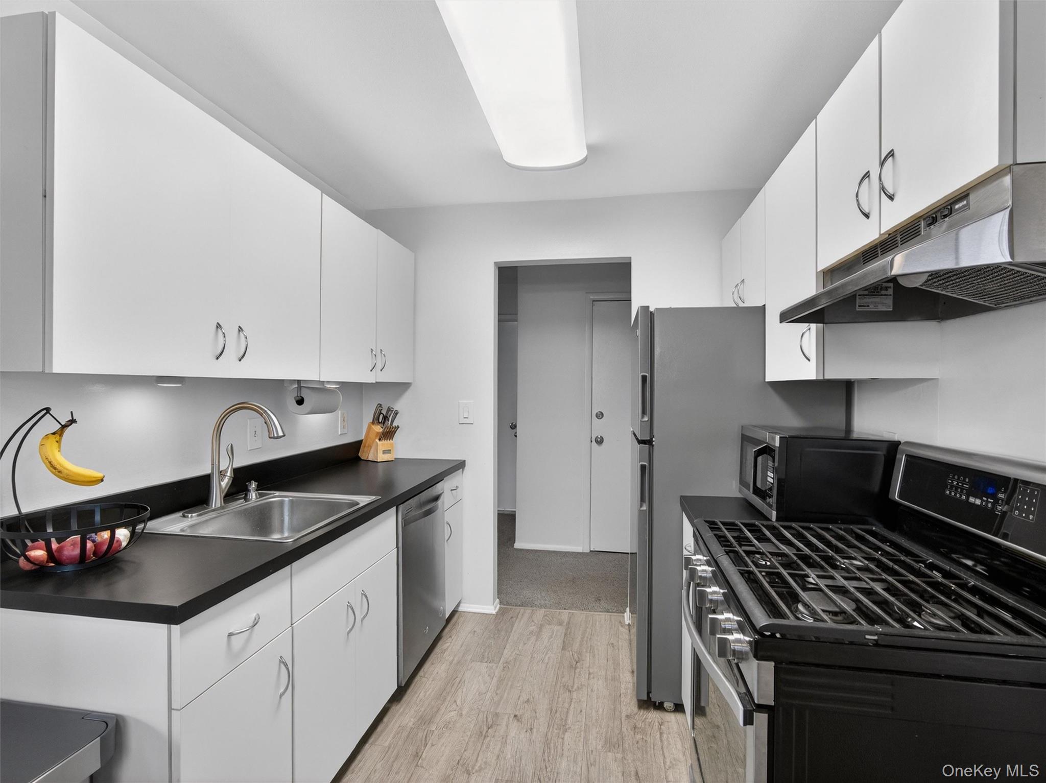 210 Parkside Drive Unit: 210