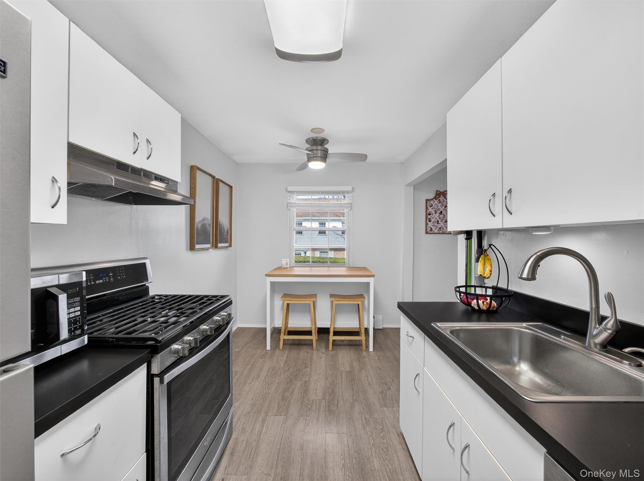 210 Parkside Drive Unit: 210