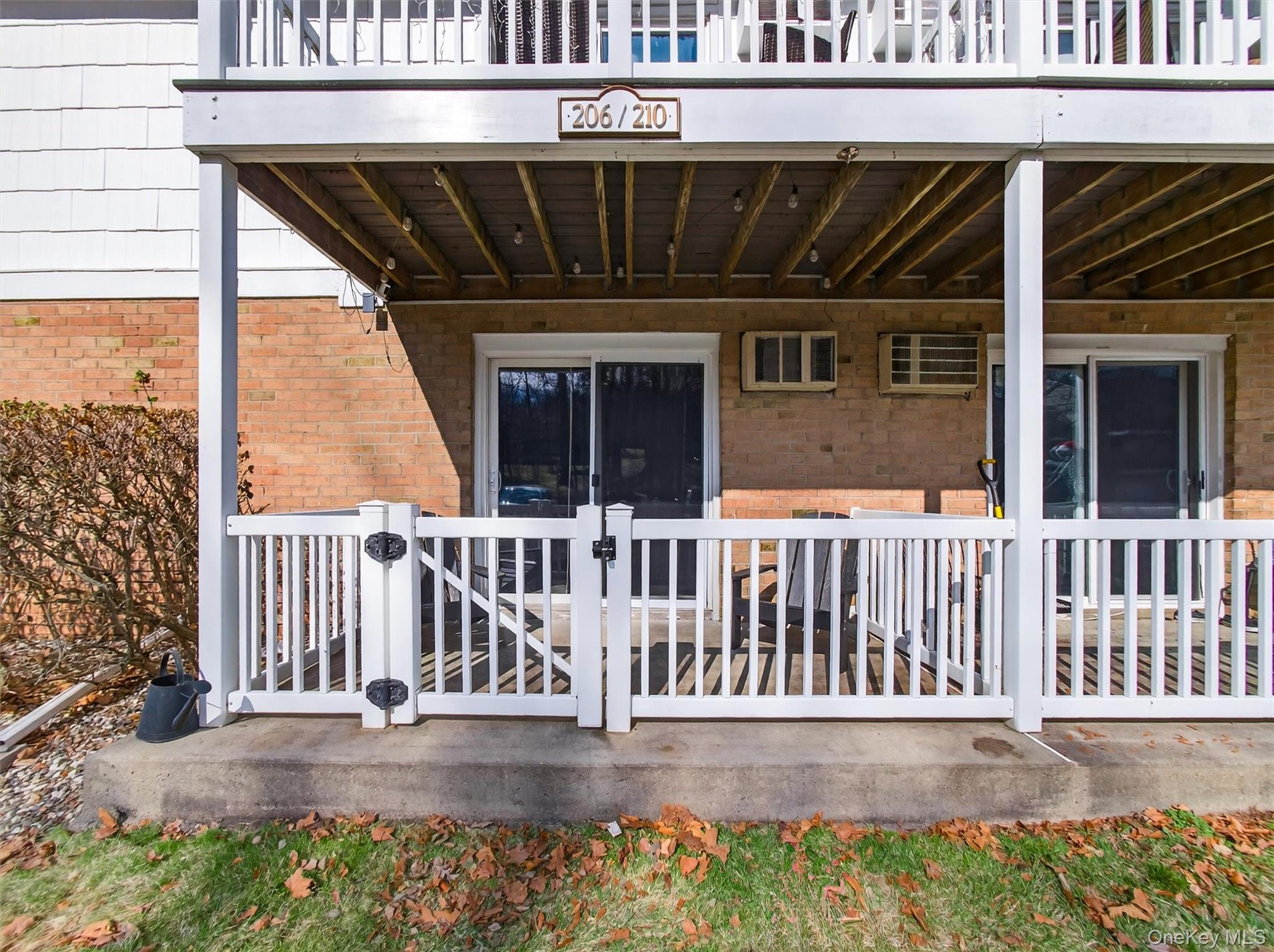 210 Parkside Drive Unit: 210