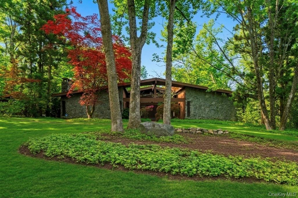 1 Druid Court