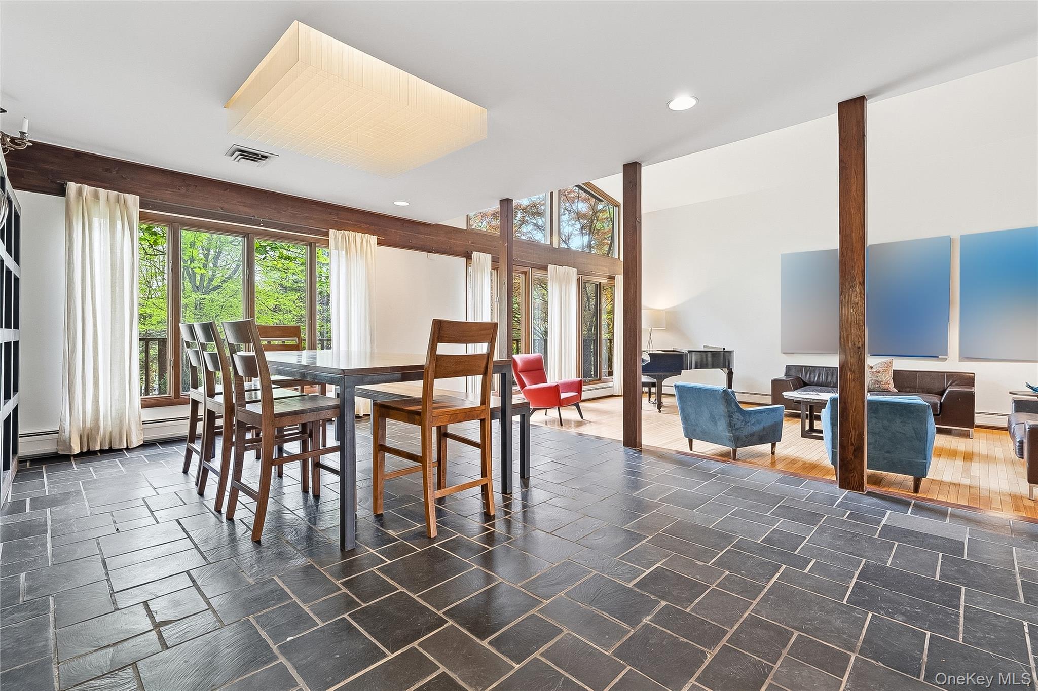 1 Druid Court
