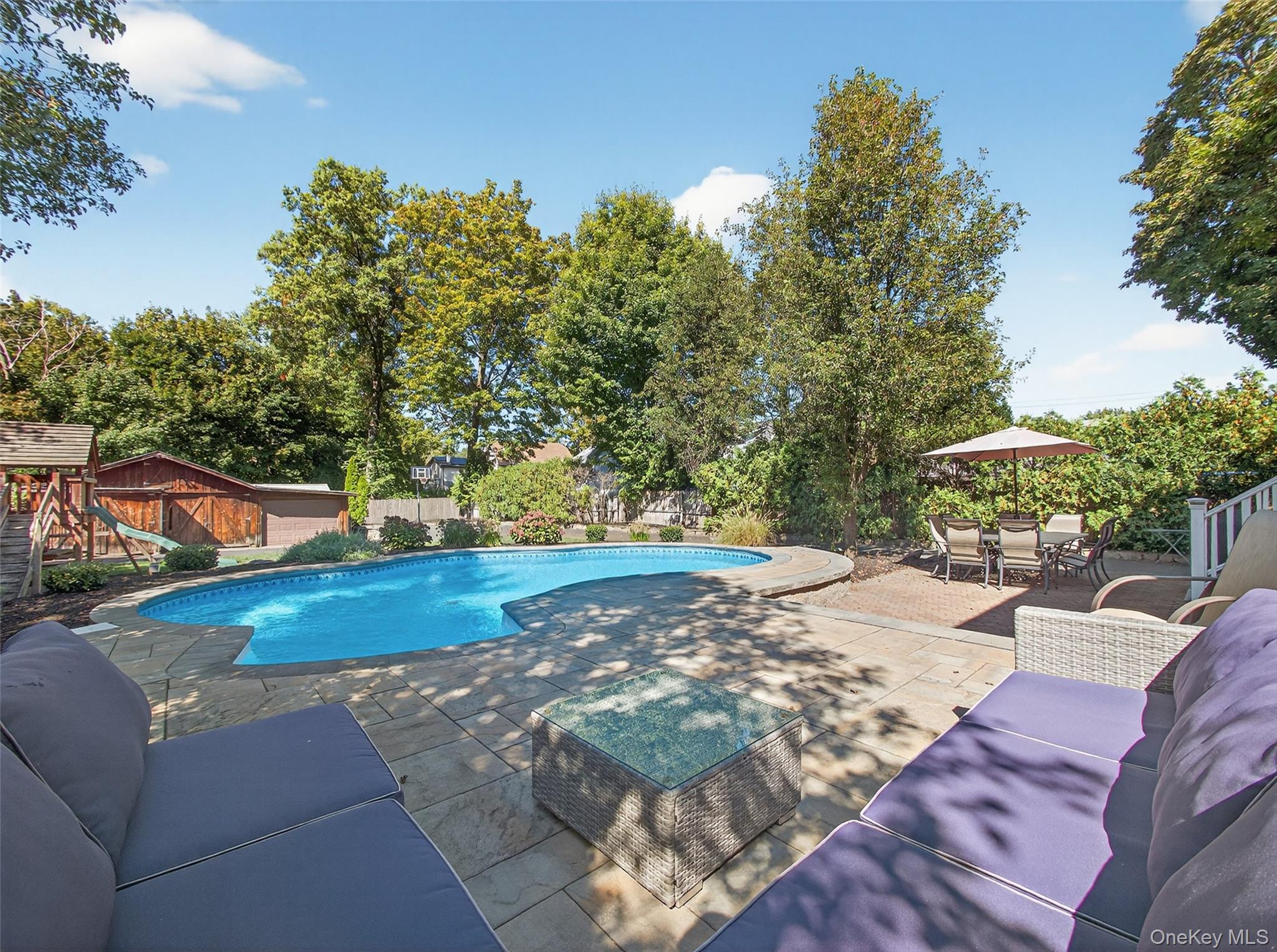 3 Hillside Avenue