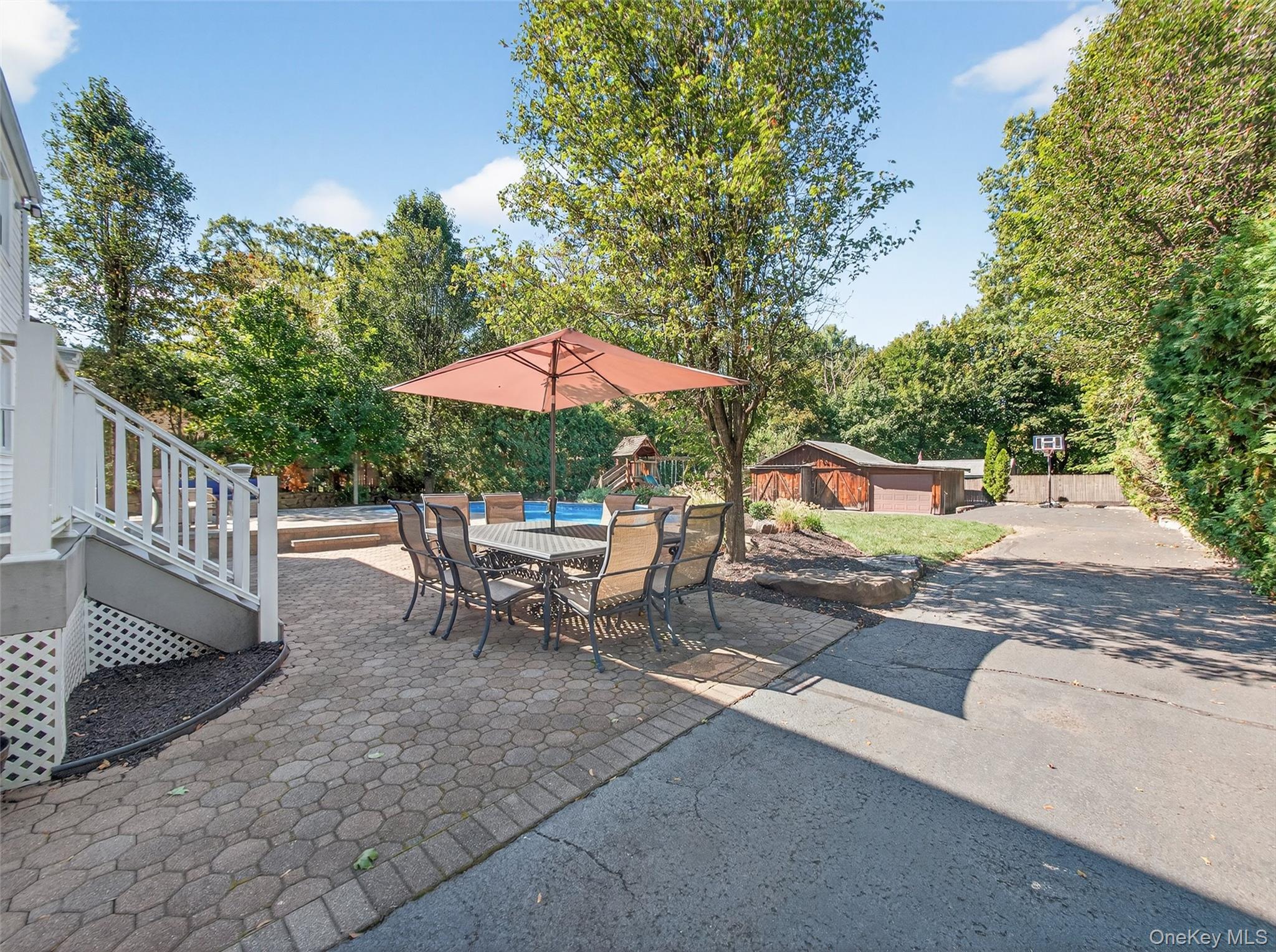 3 Hillside Avenue