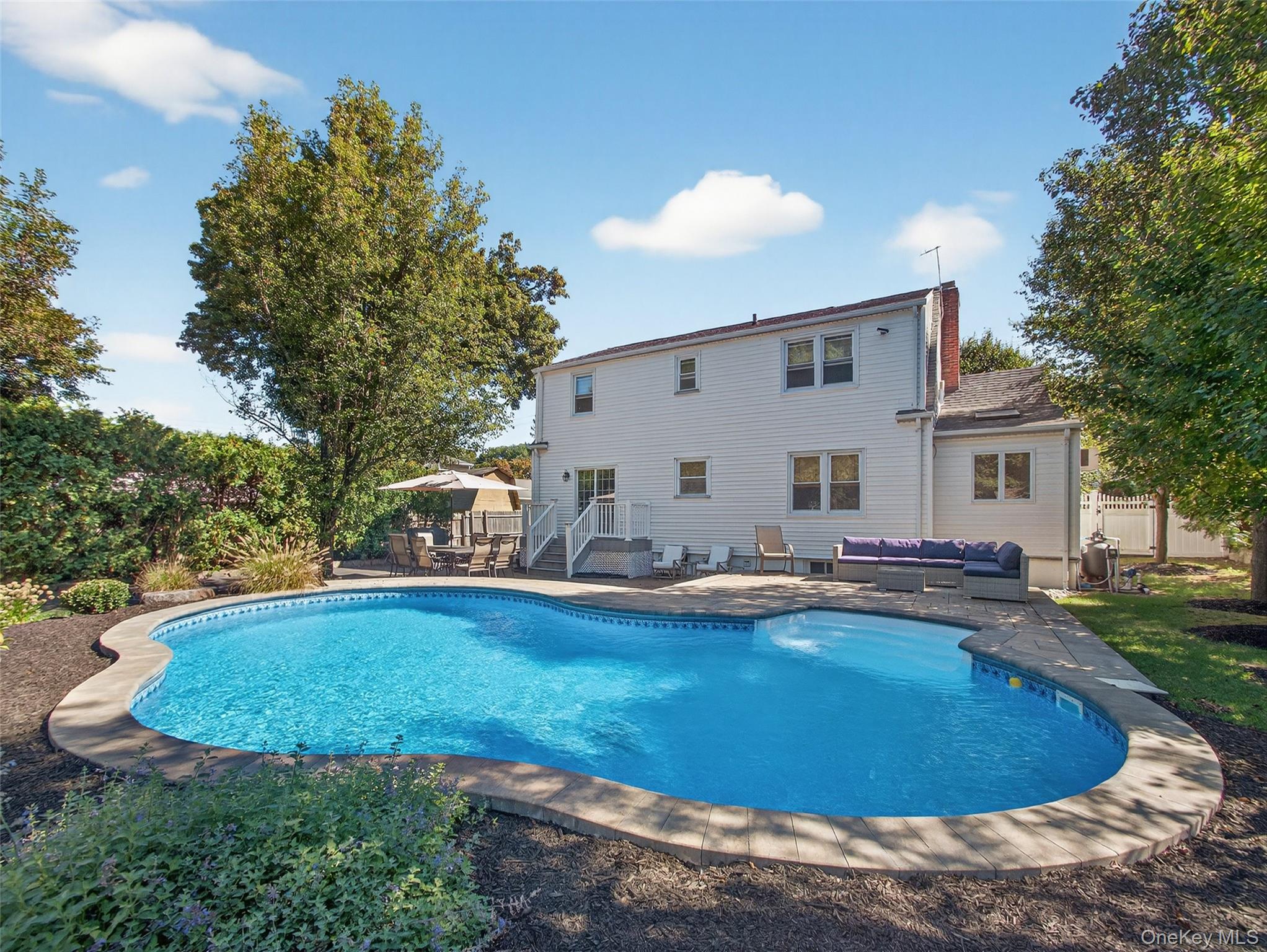 3 Hillside Avenue