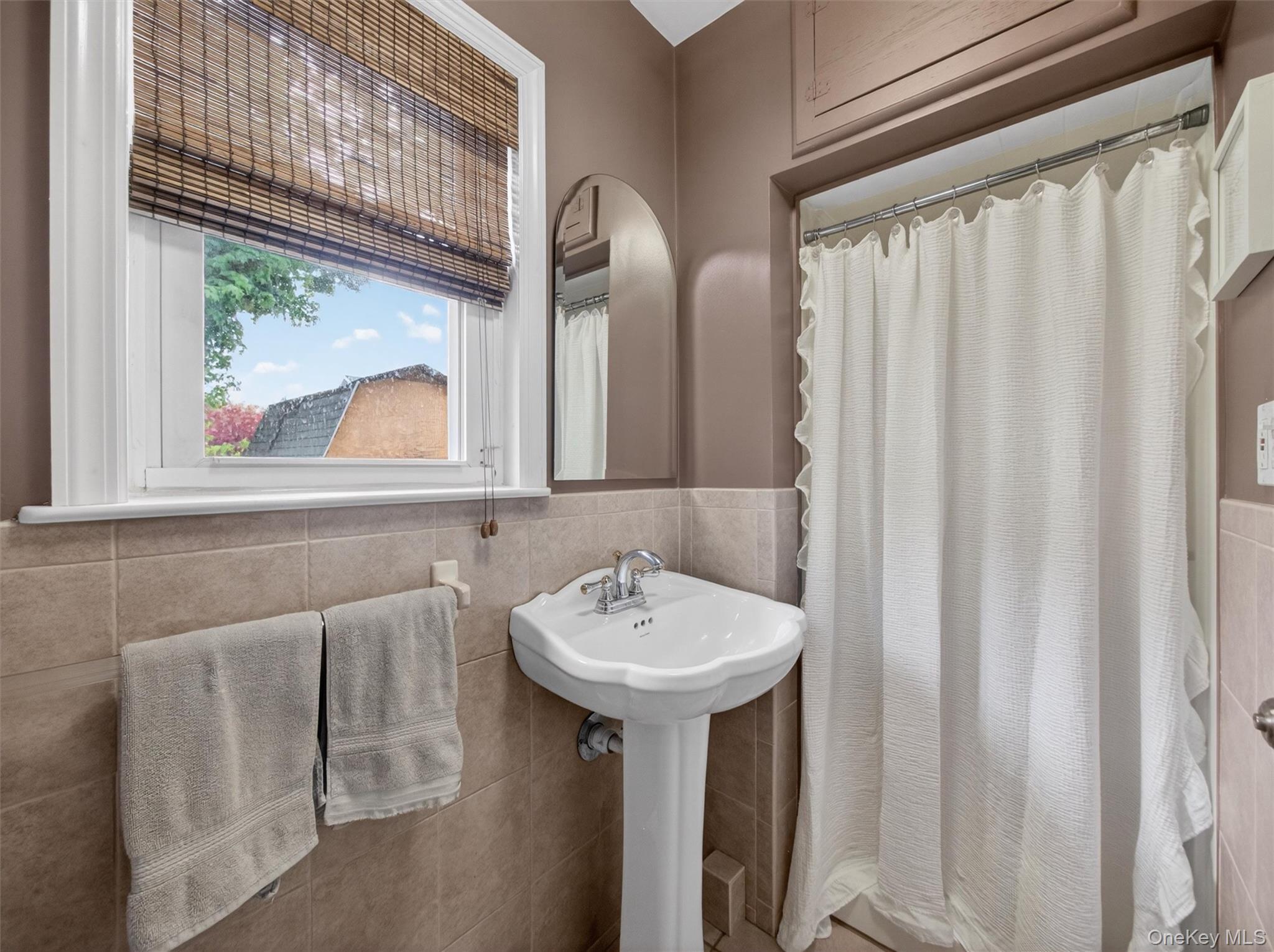 3 Hillside Avenue
