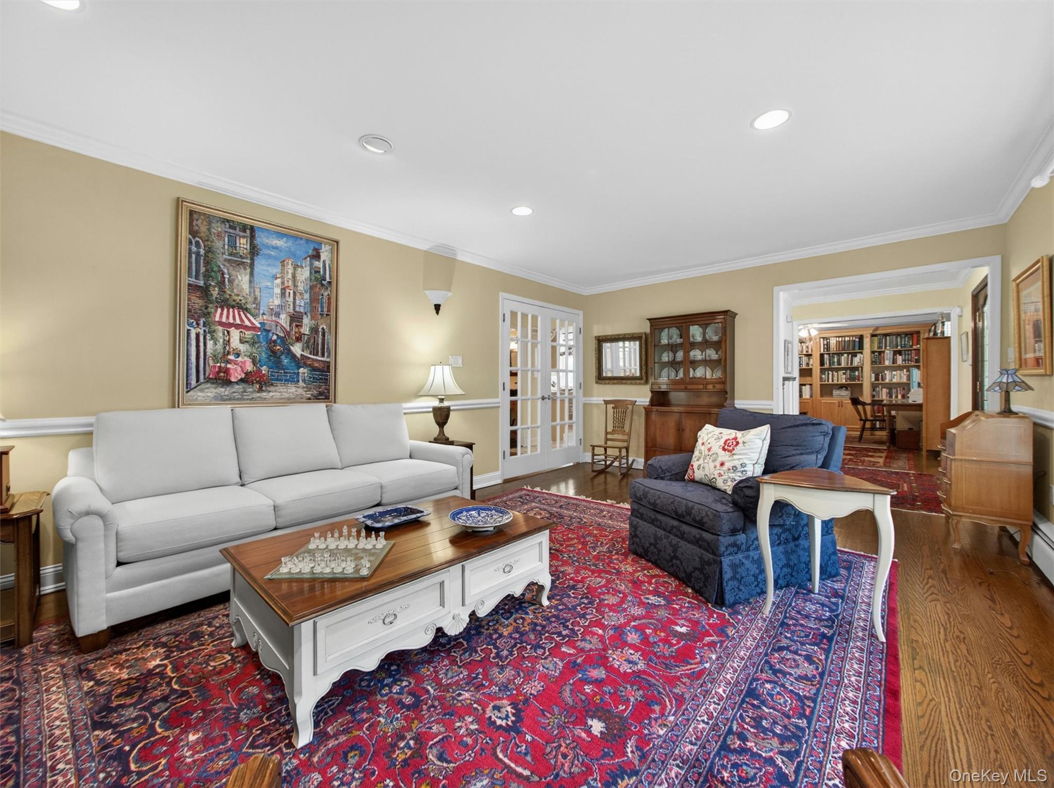22 E Mayer Drive