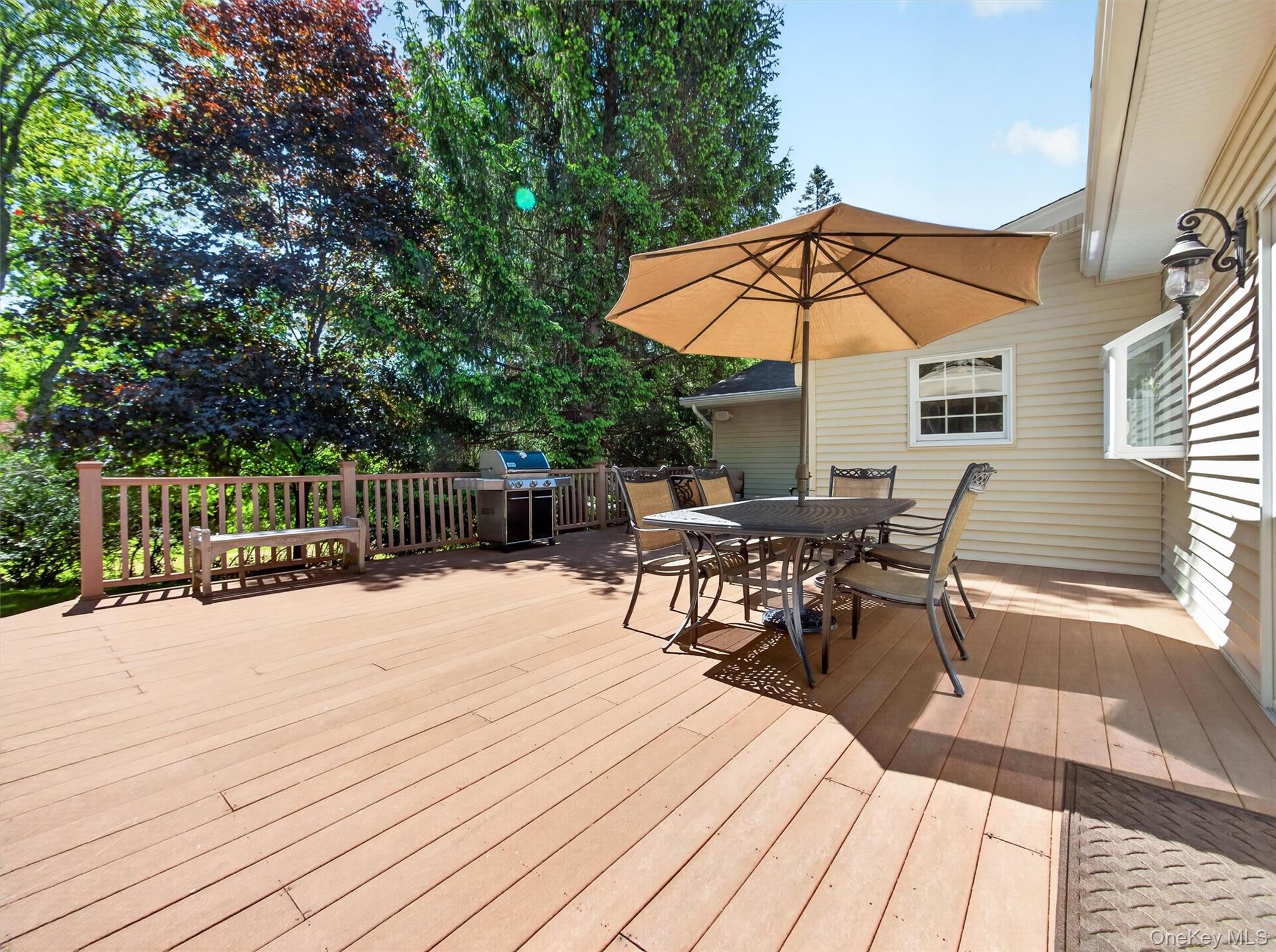 22 E Mayer Drive