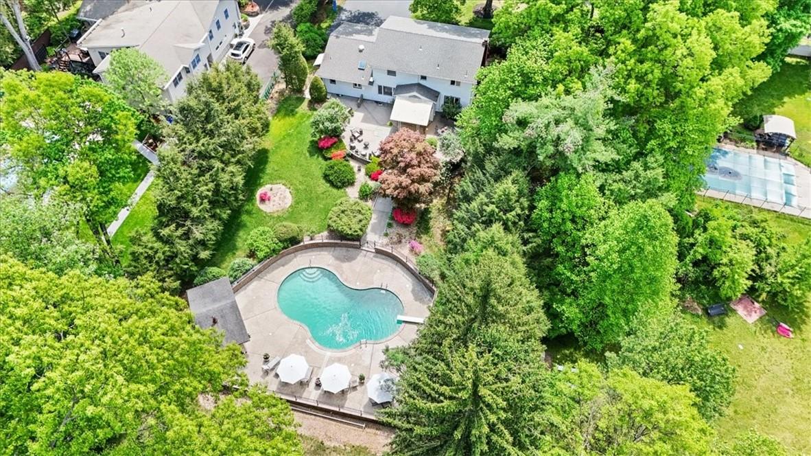 5 Sterling Forest Lane