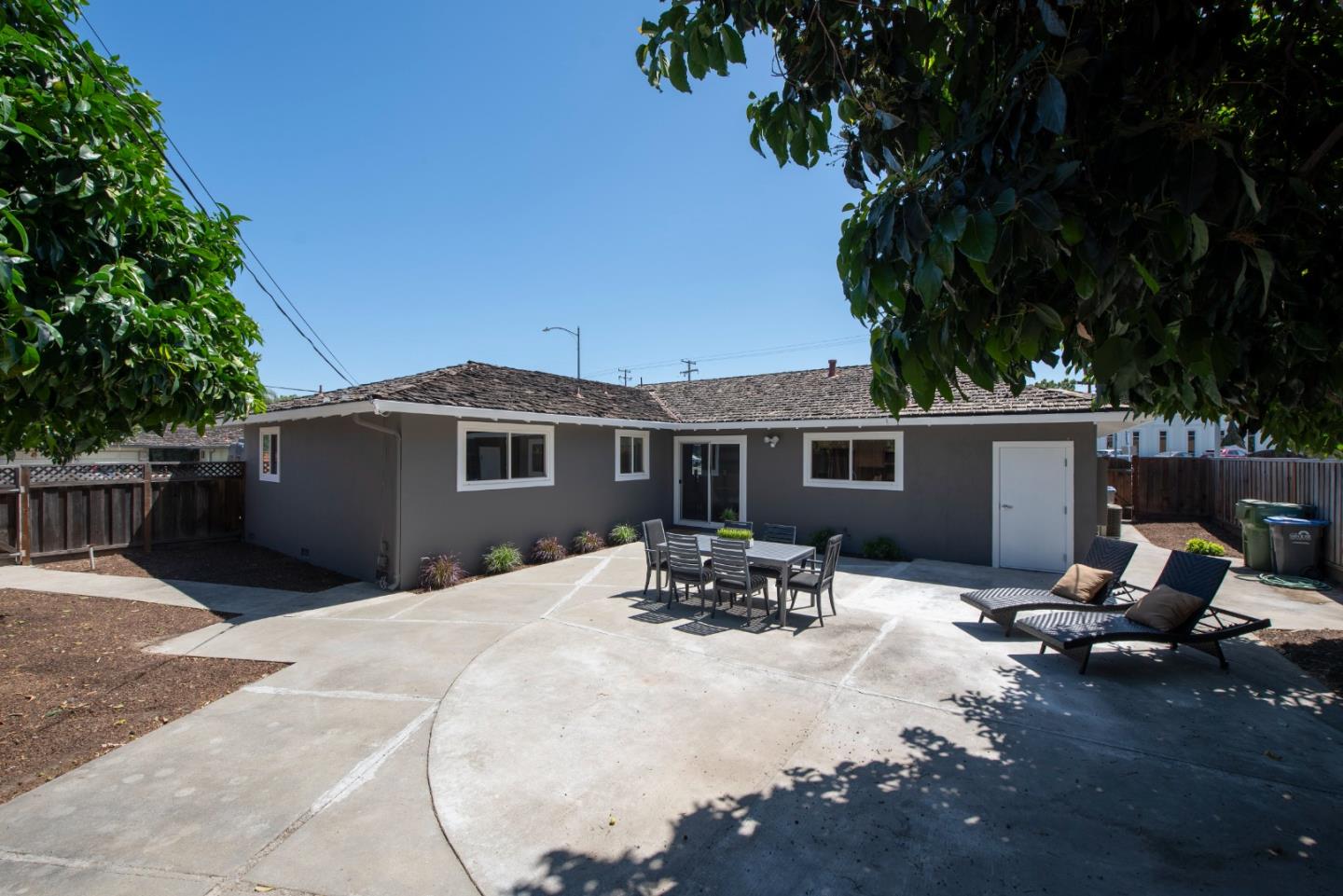 1801 Meridian Avenue