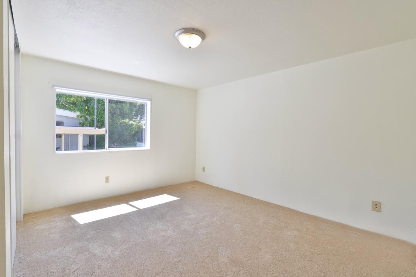 200 Ford Road