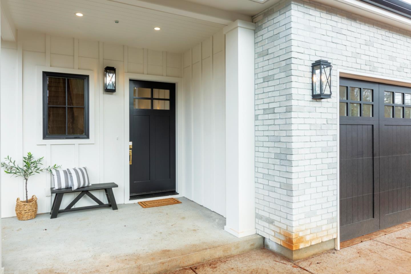 1409 Richards Avenue