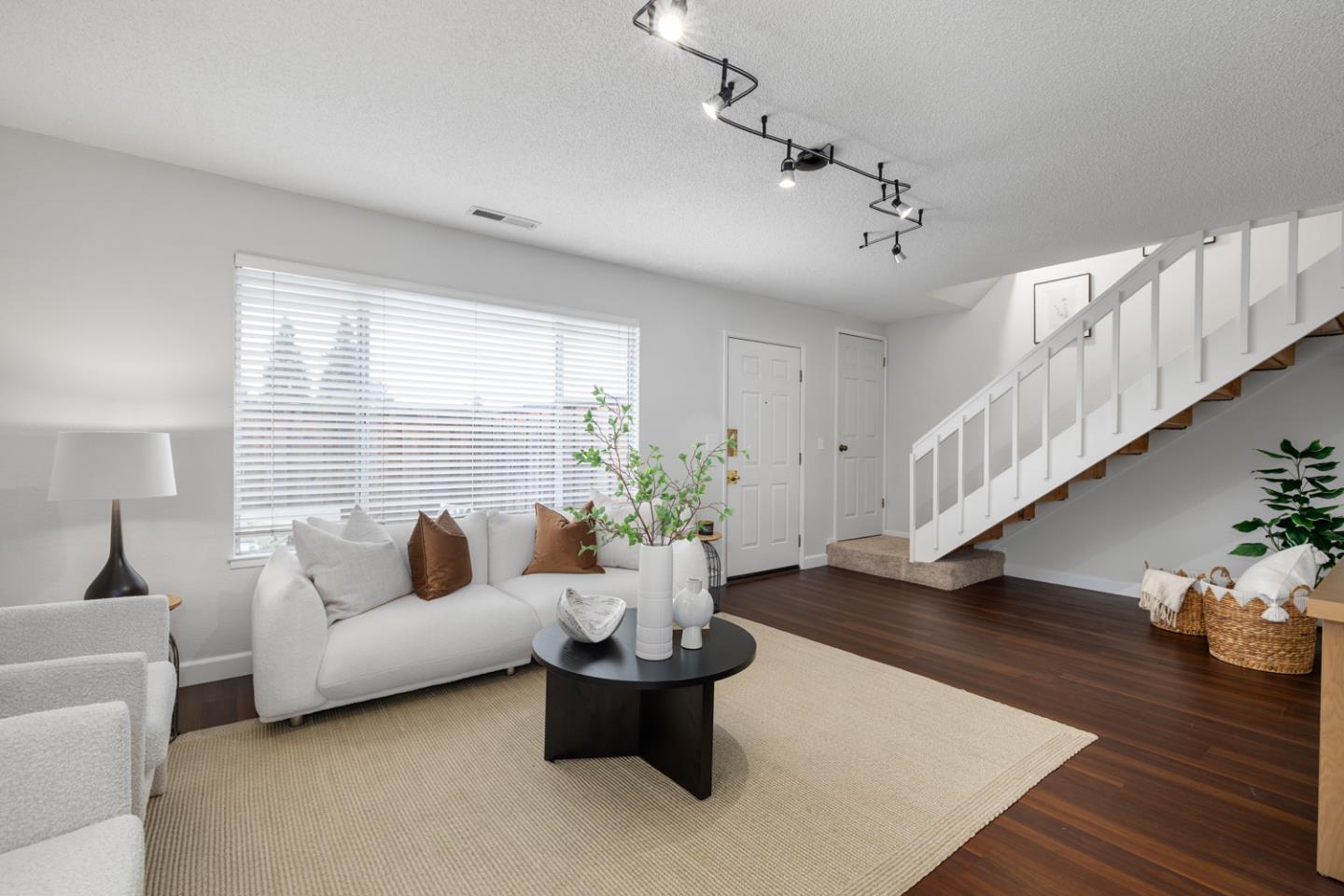 17 Paseo Grande Unit: A