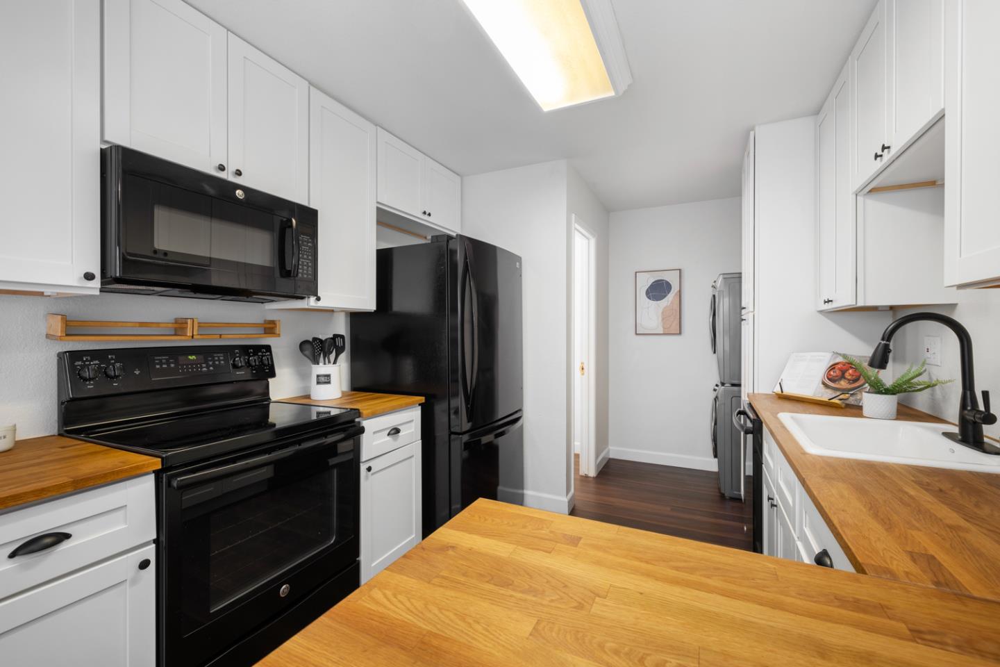 17 Paseo Grande Unit: A