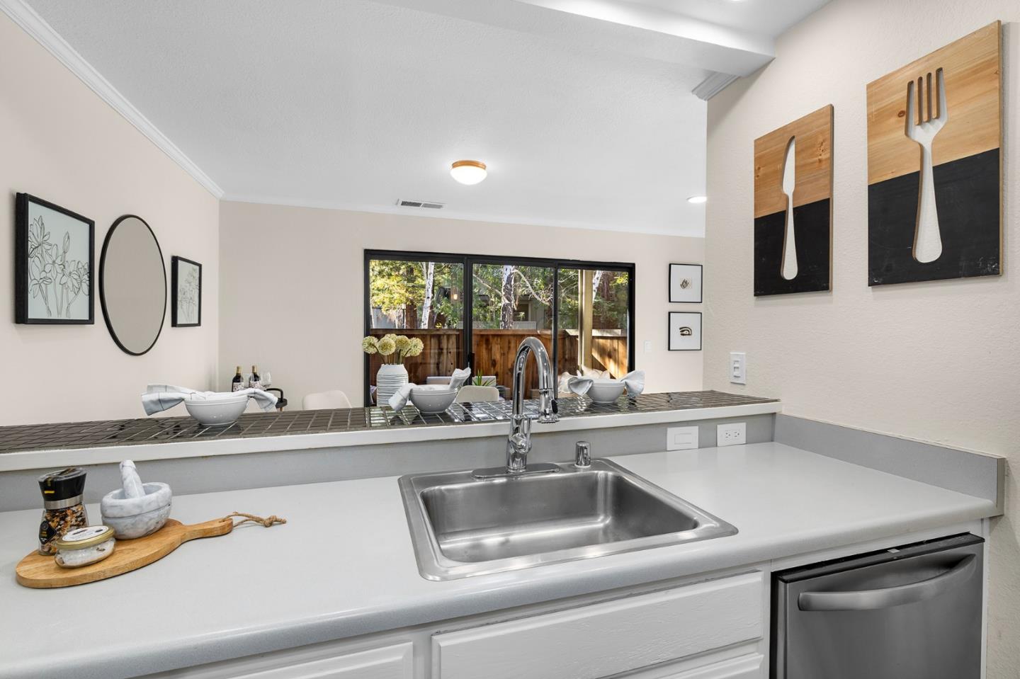 3407 La Terrace Circle