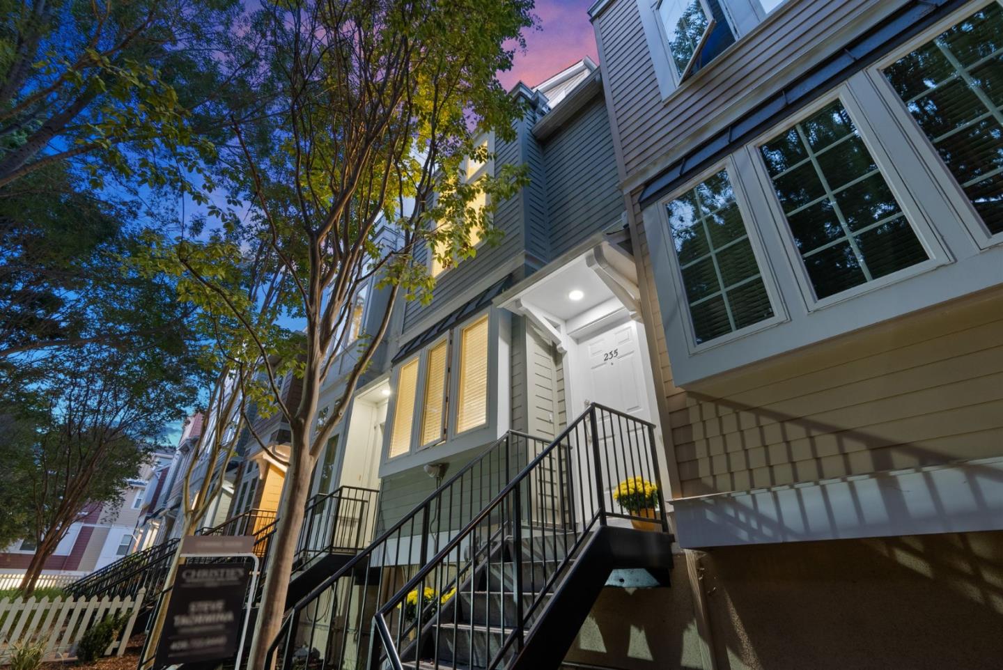 235 Kentdale PL