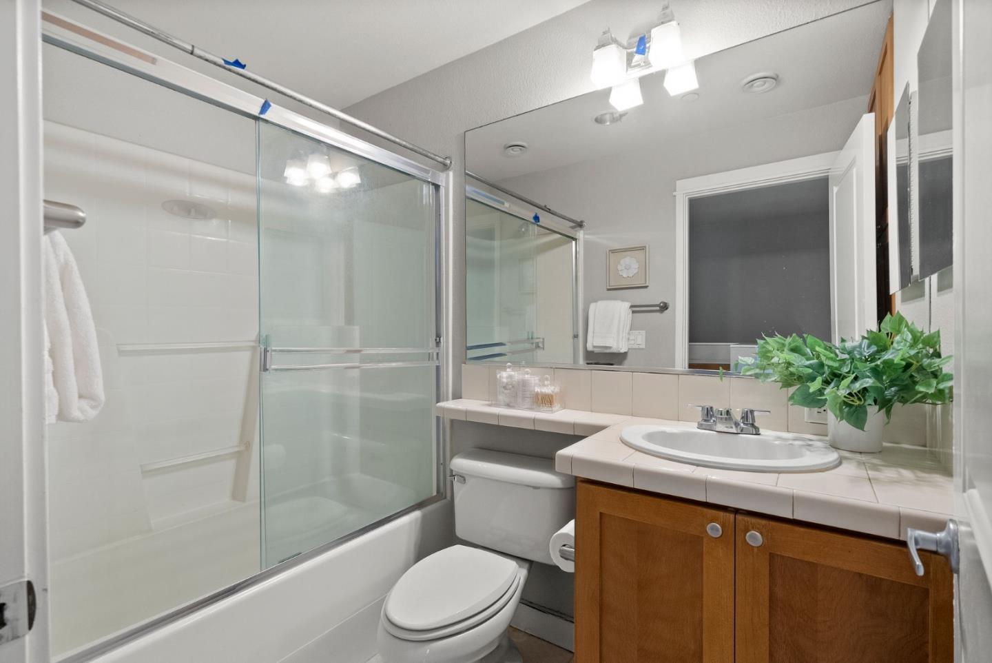 235 Kentdale PL