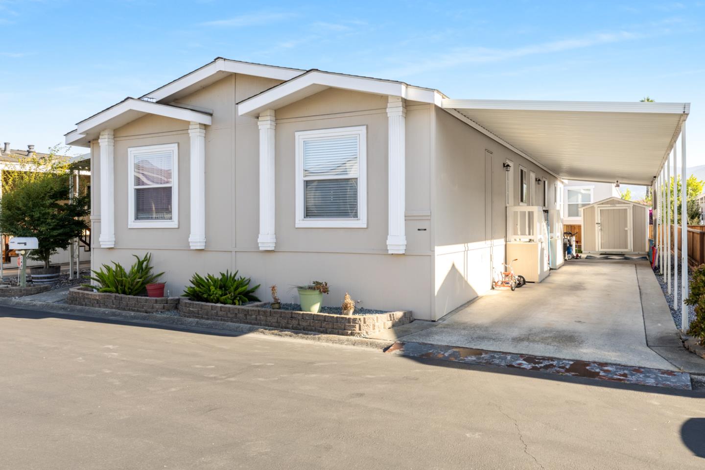 5770 Winfield BLVD 148