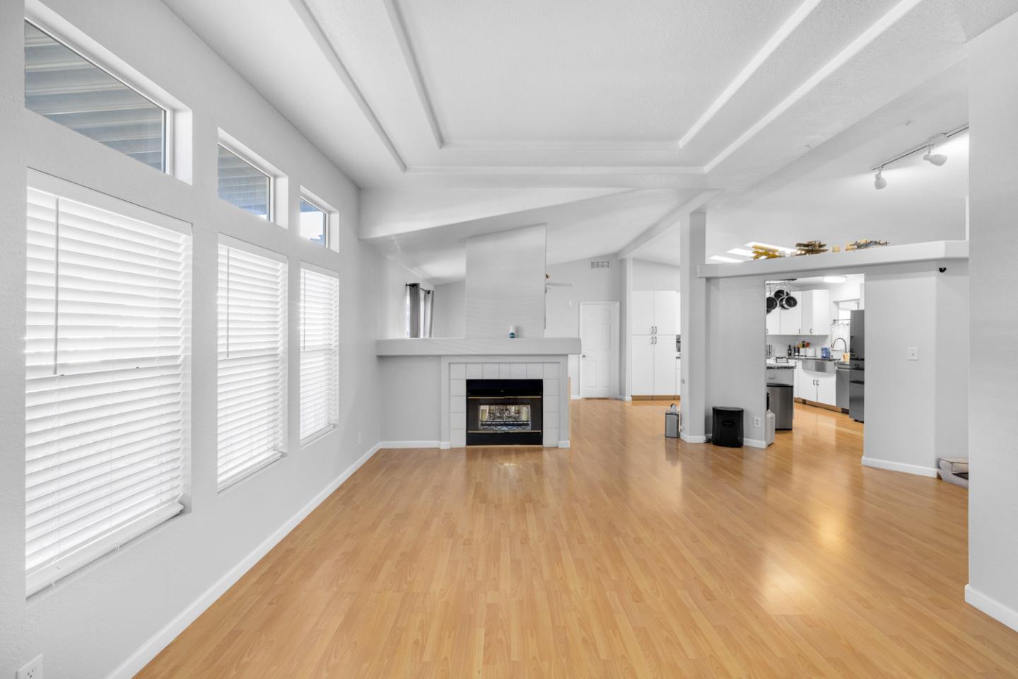 5770 Winfield BLVD 148