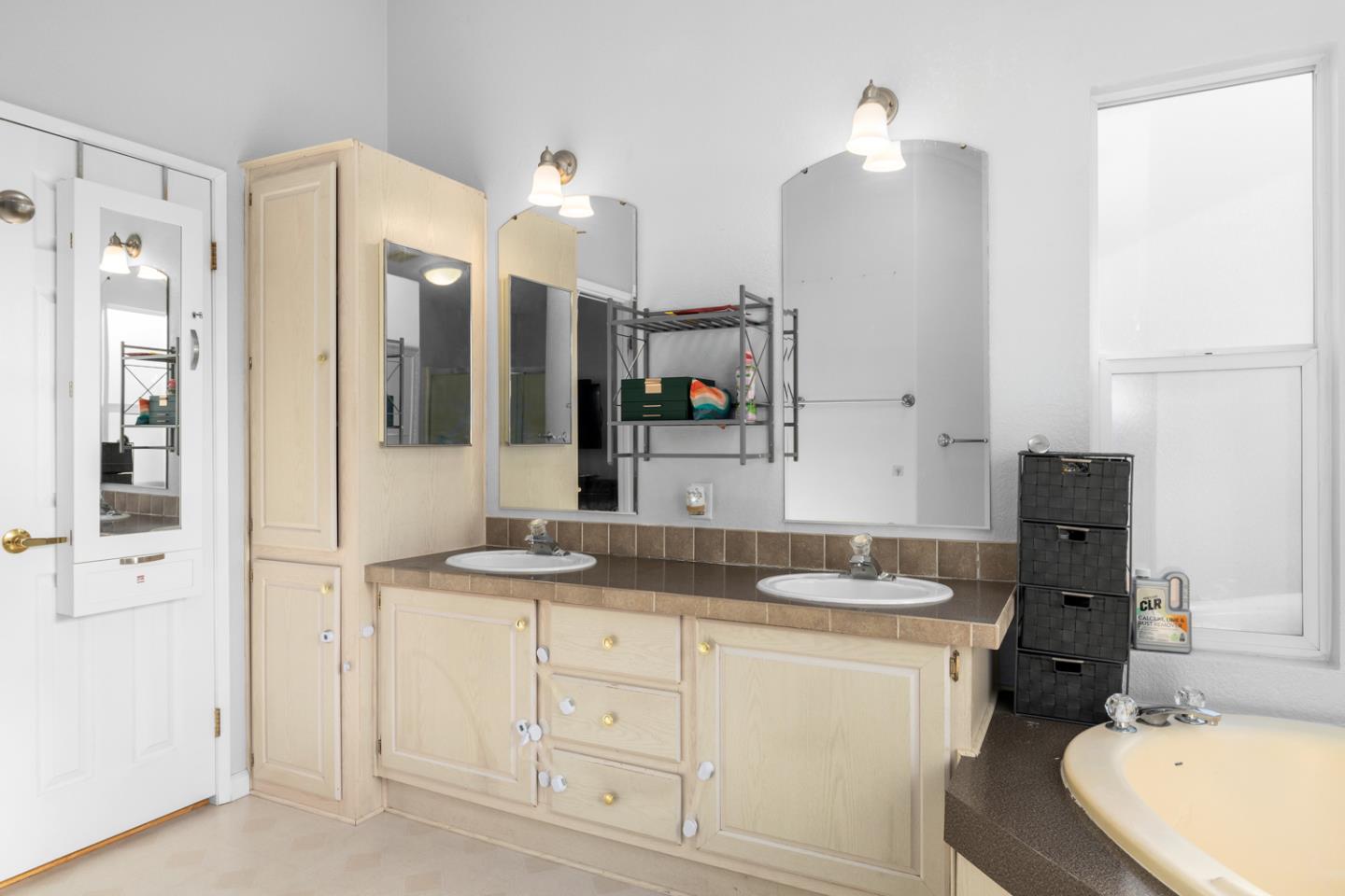 5770 Winfield BLVD 148