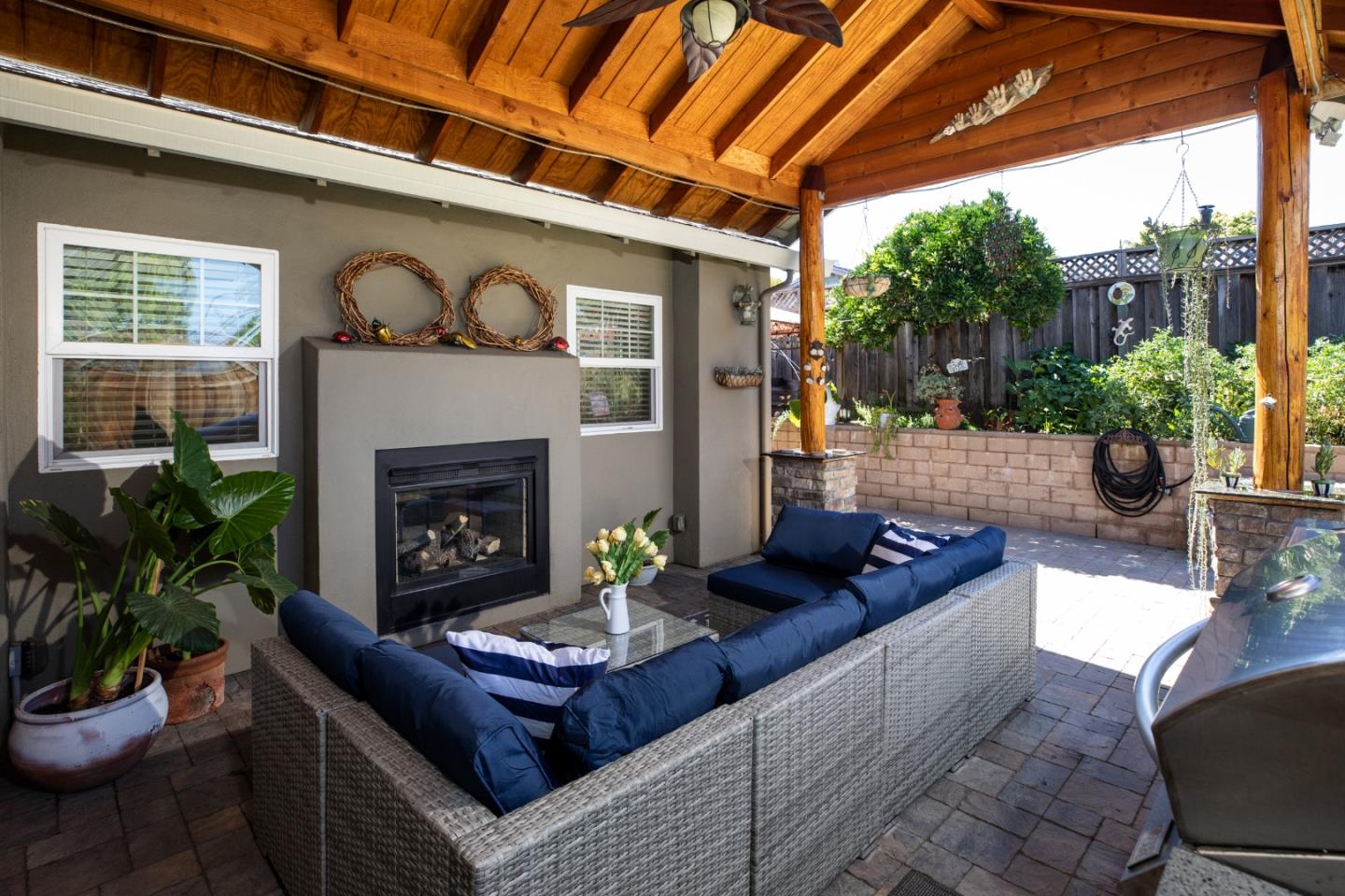 1389 Blossom Hill RD