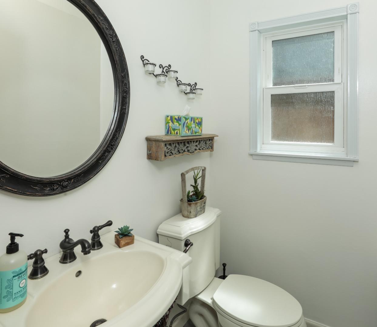 1389 Blossom Hill RD