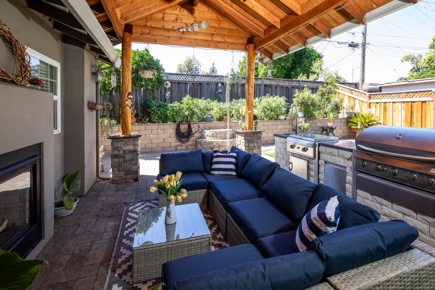 1389 Blossom Hill RD