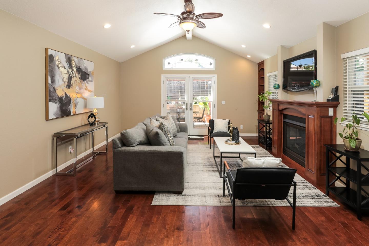 1389 Blossom Hill RD