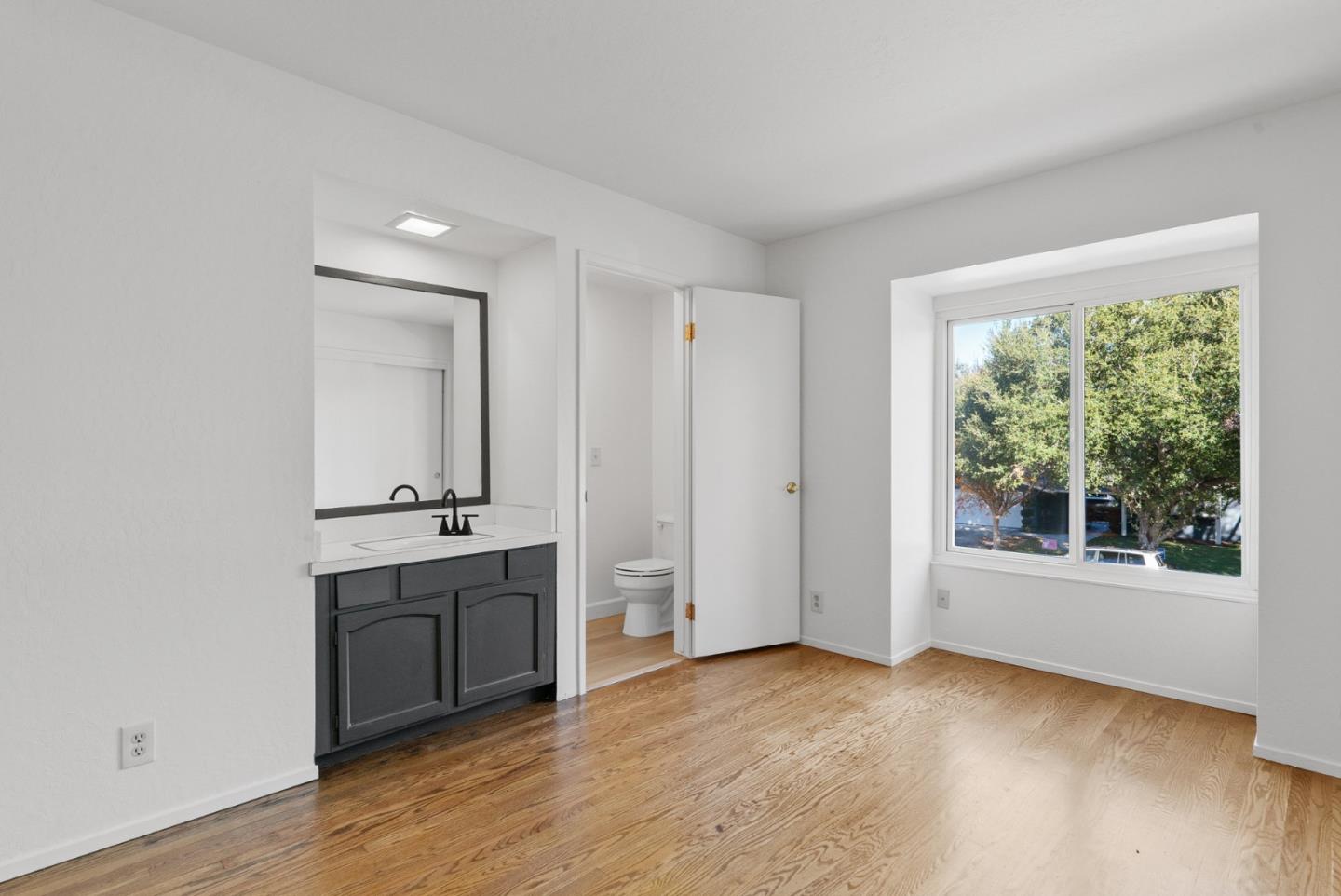 2227 Westmoreland DR