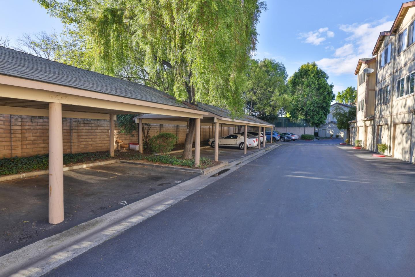 398 Coyote Creek CIR