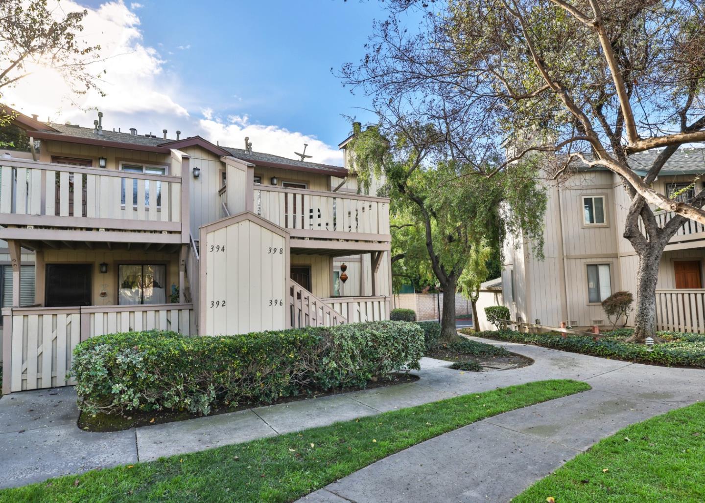 398 Coyote Creek CIR