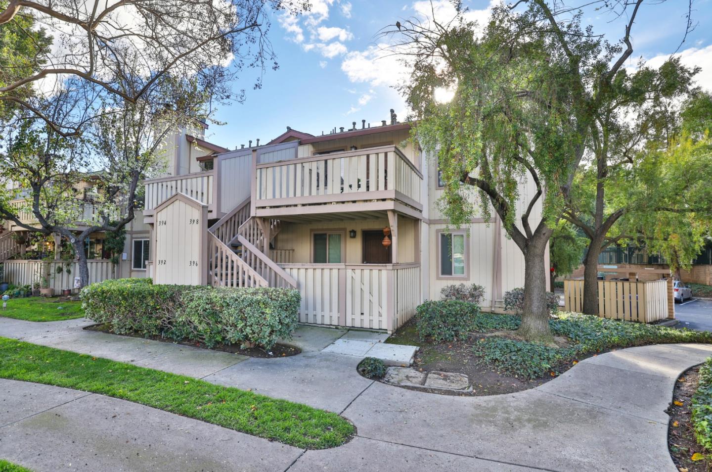 398 Coyote Creek CIR