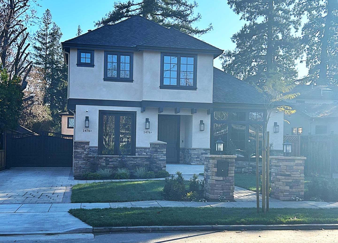 1476 Cherry AVE