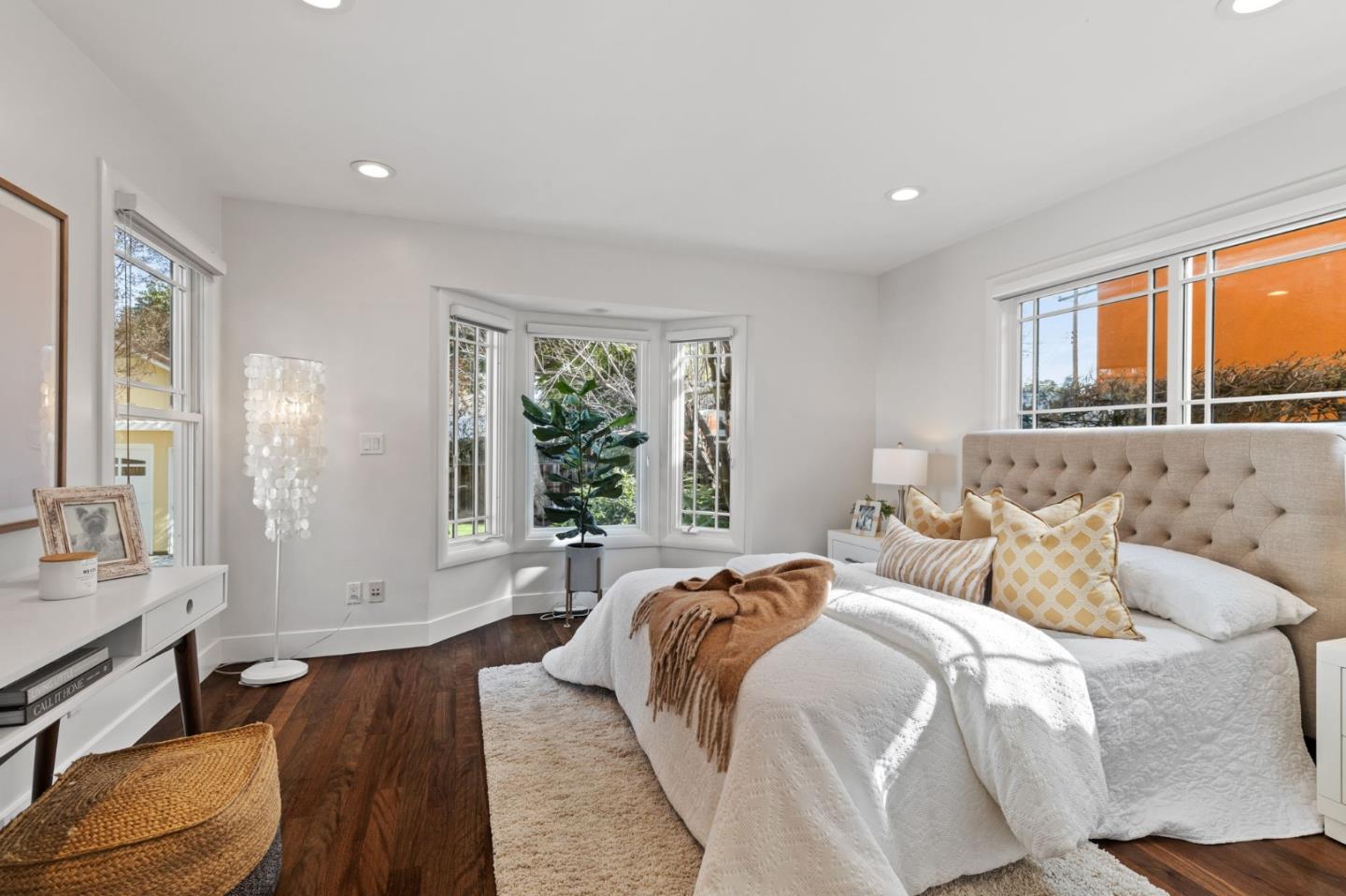 1642 JUANITA AVE
