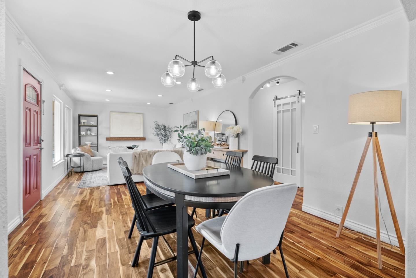 2423 Fernwood AVE