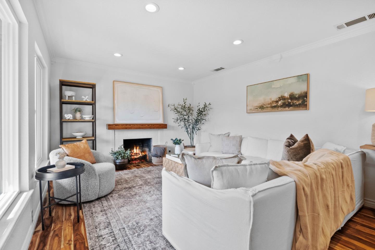 2423 Fernwood AVE