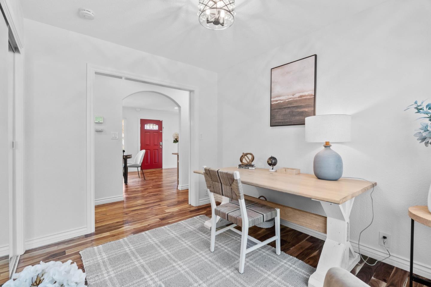2423 Fernwood AVE