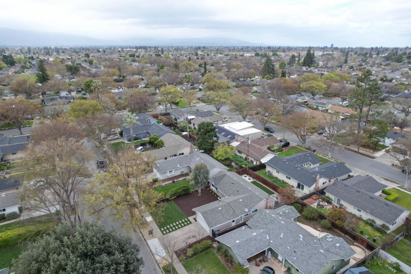 1535 Willowgate DR