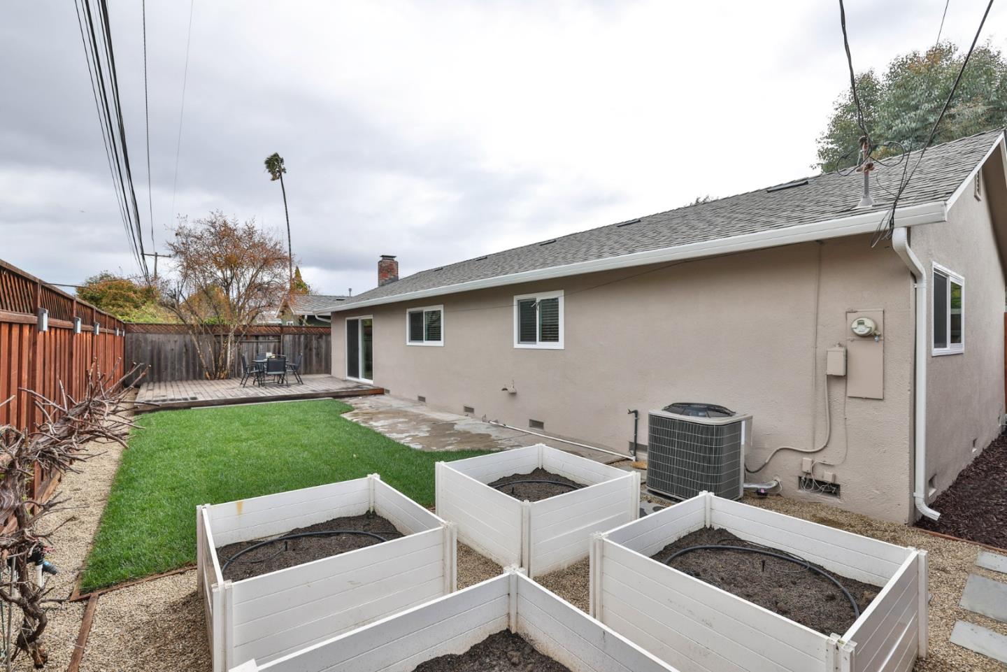 1535 Willowgate DR
