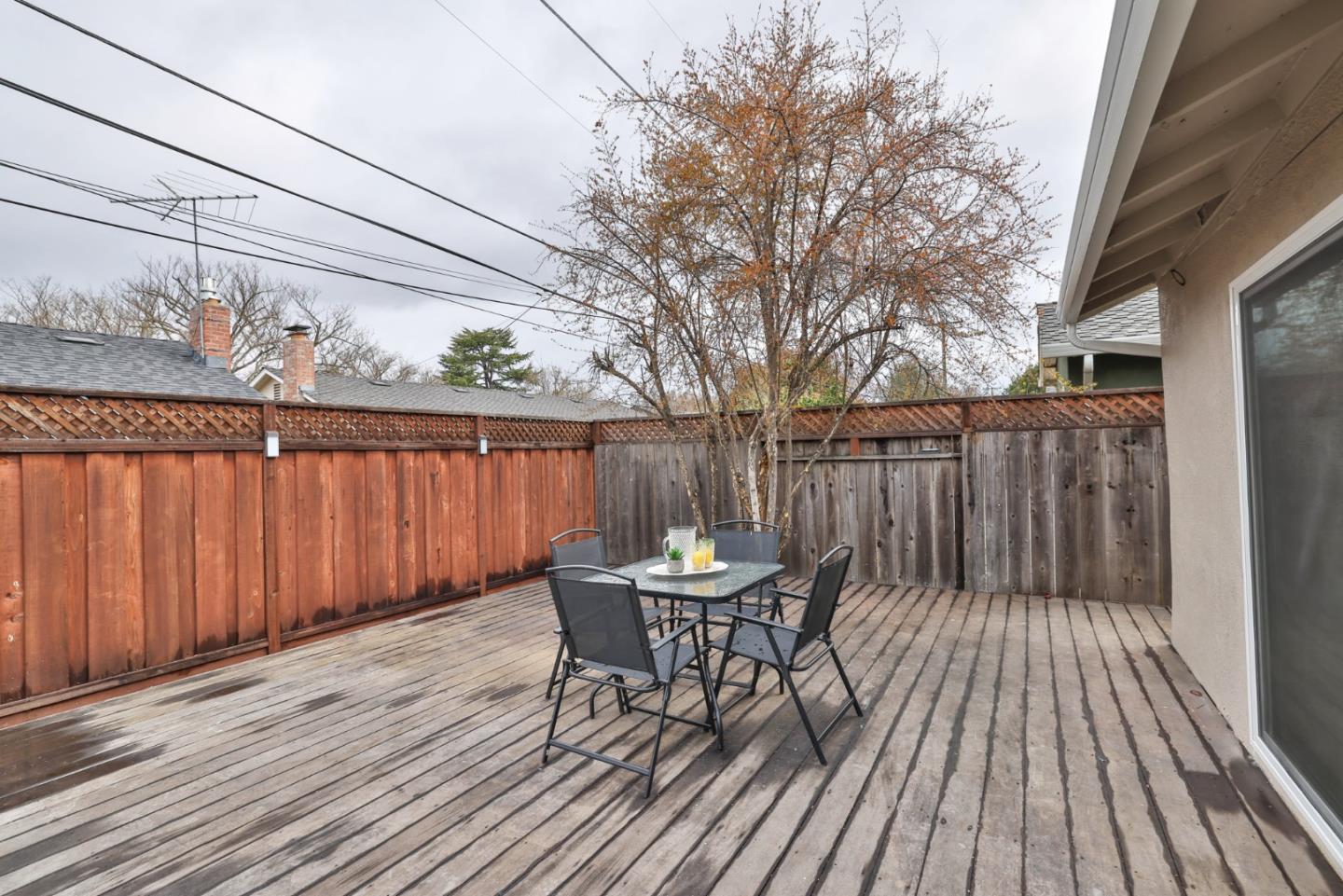 1535 Willowgate DR