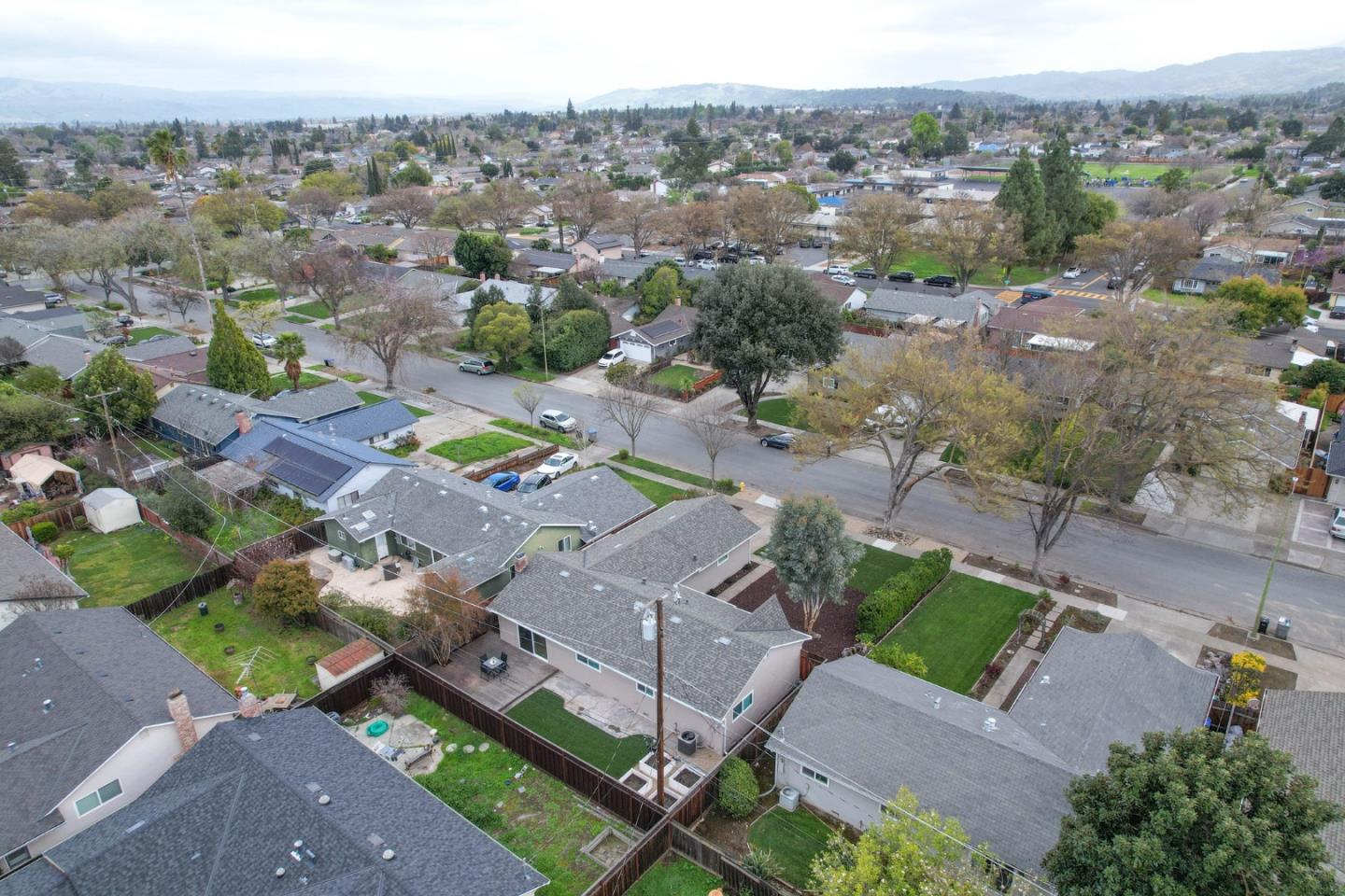 1535 Willowgate DR