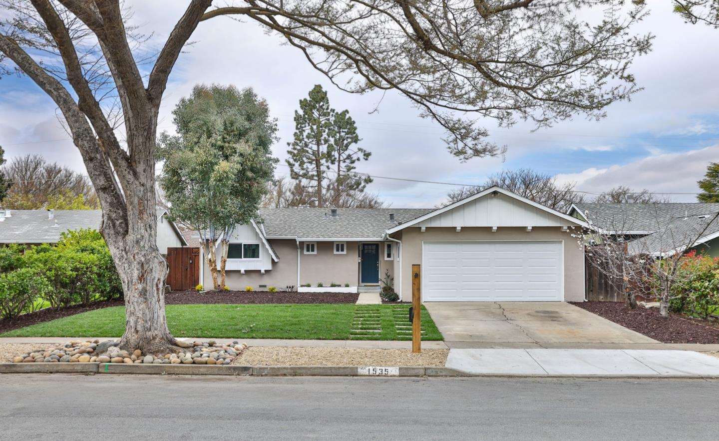 1535 Willowgate DR