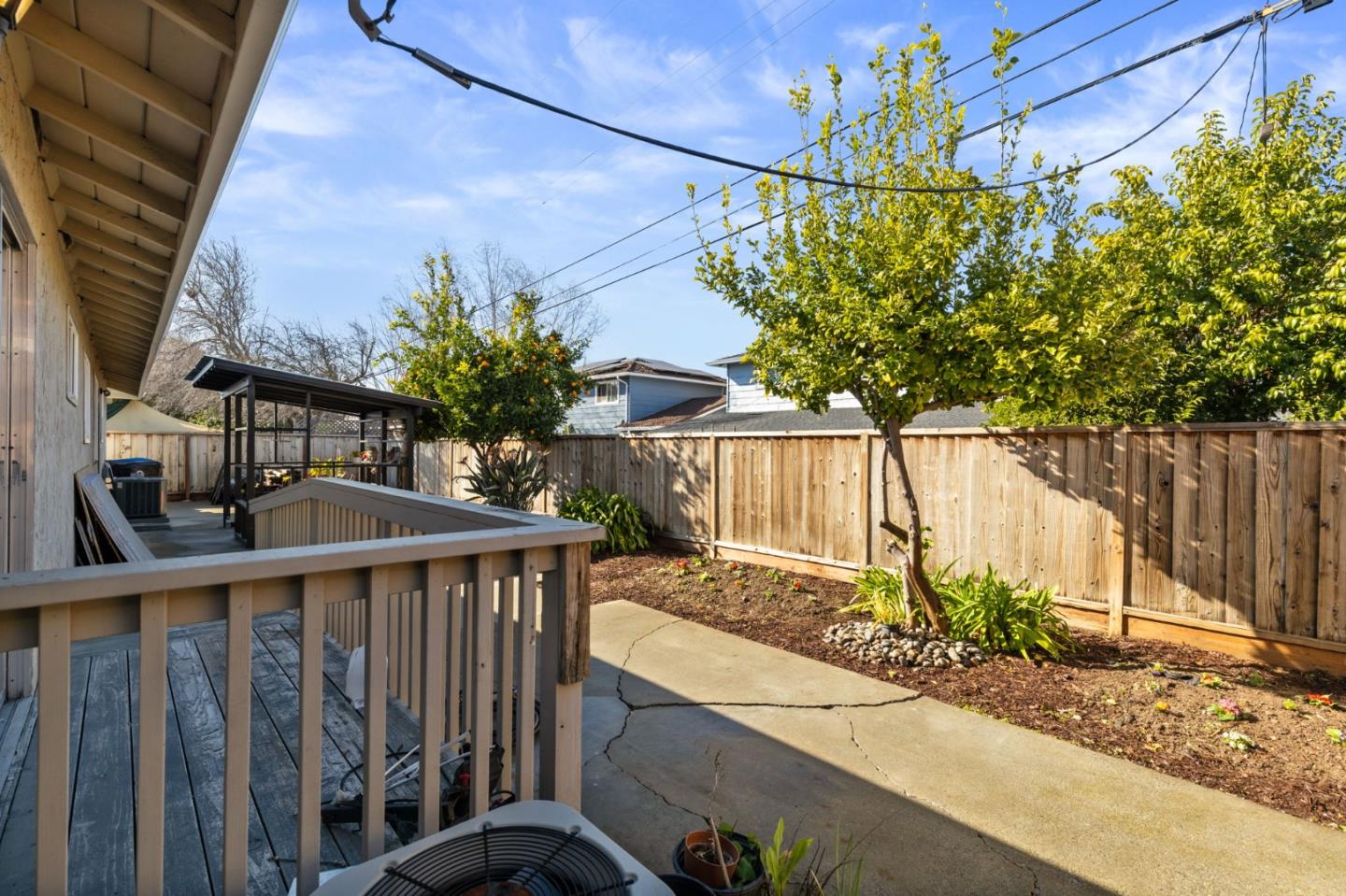 1701 Foxworthy AVE