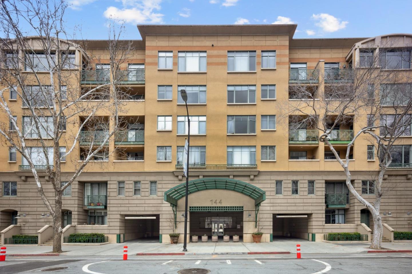 144 S 3rd ST 537