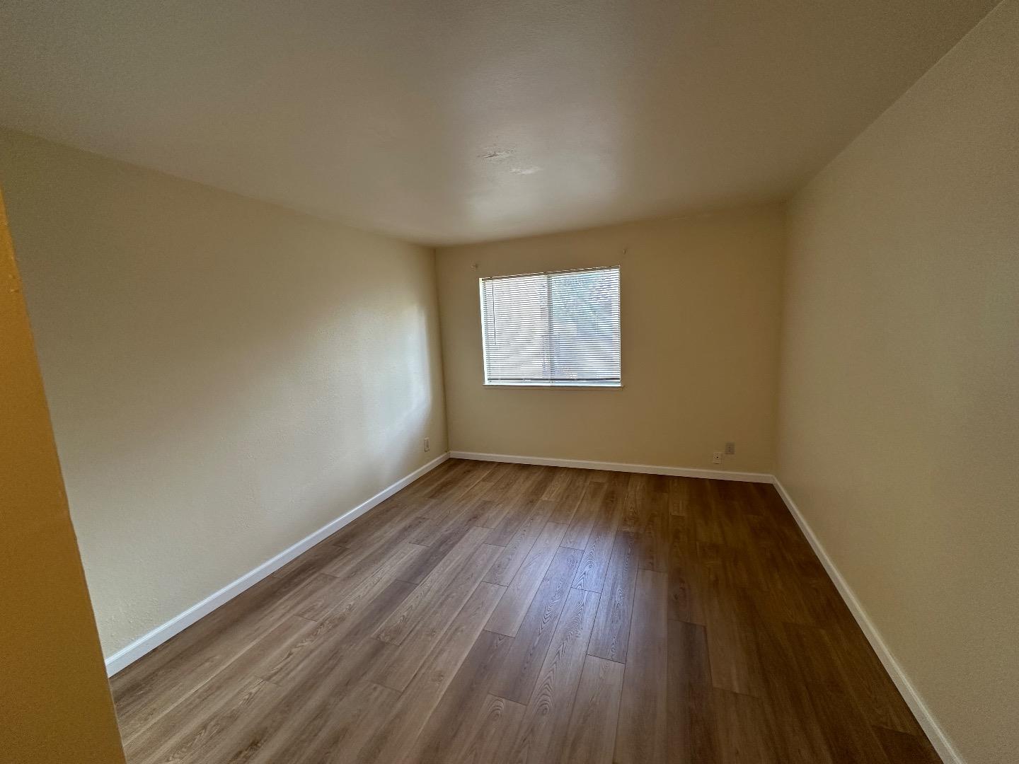 247 N Capitol AVE 286