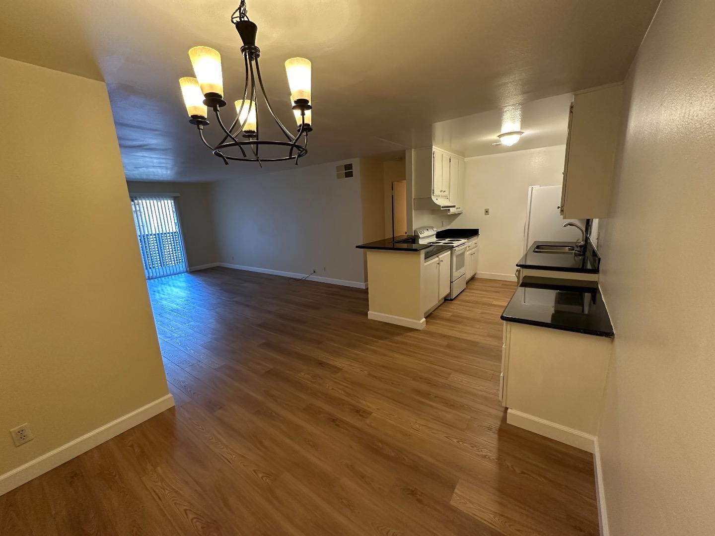 247 N Capitol AVE 286