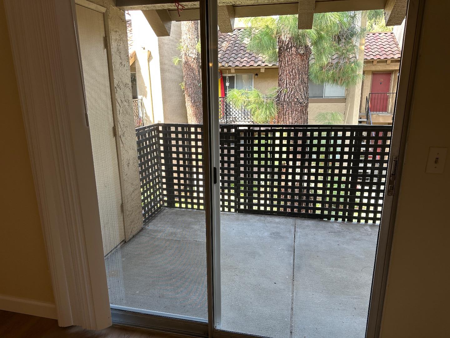 247 N Capitol AVE 286